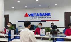 Nợ dưới chuẩn VietABank tăng gấp 40 lần và cú trượt dài của cổ phiếu VAB