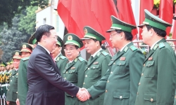 Chủ tịch Quốc hội Vương Đình Huệ thăm, chúc Tết cán bộ, chiến sĩ Bộ đội Biên phòng