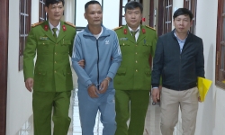 Vận động đối tượng sau hơn 5 năm trốn truy nã ở Lào ra đầu thú