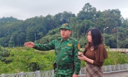 Nhà báo Lục Hương Thu:Nữ phóng viên 'xông xáo' miền biên viễn