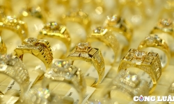 Vàng lại “điên rồ”: Vàng nhẫn lên “đỉnh” mọi thời đại, vàng SJC vọt lên 80 triệu đồng