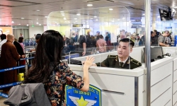 Gần 4 triệu hành khách di chuyển quan cảng hàng không Tân Sơn Nhất