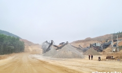 Quản lý chặt chẽ hoạt động khai thác vật liệu thi công tại các mỏ đặc thù