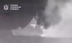 Ukraine nói đánh chìm tàu tuần tra Nga ở ngoài khơi đảo Crimea