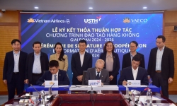 Vietnam Airlines ký thỏa thuận hợp tác Chương trình đào tạo kỹ thuật hàng không