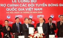 Đội tuyển Việt Nam nhận món quà ý nghĩa trước trận đấu với Indonesia