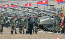 Ông Kim Jong Un giám sát cuộc tập trận của không quân Triều Tiên