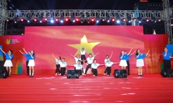 Chương trình Văn hoá nghệ thuật 'Thanh niên Việt Nam - Khát vọng hùng cường': Xúc động và đầy tự hào