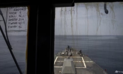 Quân đội Mỹ phá hủy UAV của Houthi trên Biển Đỏ