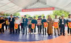 Hơn 100 vận động viên tranh tài Giải Vô địch vật dân tộc, vật tự do tỉnh Bắc Giang năm 2024