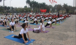 Hơn 500 người đồng diễn tại Festival Yoga tỉnh Hà Nam năm 2024