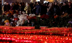 Hình ảnh lễ quốc tang tưởng nhớ nạn nhân vụ khủng bố ở Moscow
