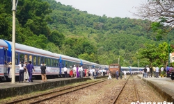 Nhu cầu đi lại tăng cao, đường sắt lập thêm tàu khách Sài Gòn - Đà Nẵng