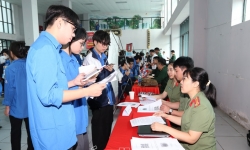 Hà Nam: Hơn 1.000 học sinh THPT tham gia Ngày hội Tư vấn, hướng nghiệp và tuyển sinh năm 2024