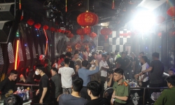 Hàng chục thanh niên dương tính với ma tuý trong quán bar ở Quảng Bình