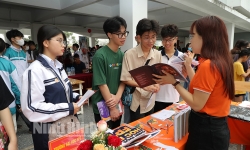 Ninh Bình: Hơn 2.000 học sinh tham gia ngày hội tư vấn hướng nghiệp - tuyển sinh đại học năm 2024