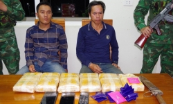 Bắt hai đối tượng người Lào vận chuyển 36.000 viên ma túy tổng hợp vào Việt Nam tiêu thụ