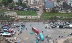 Hà Nội: Phân luồng giao thông trên đường Giải Phóng phục vụ thi công hầm chui