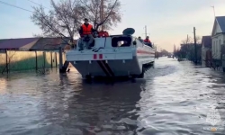 Nga sơ tán gần 4.500 người sau vụ vỡ đập