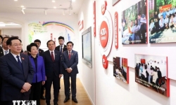 Chủ tịch Quốc hội Vương Đình Huệ thăm Trung tâm Lập pháp Hồng Kiều ở Thượng Hải