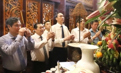 Ban Tuyên giáo Trung ương dâng hương tưởng niệm các Vua Hùng tại Phú Thọ