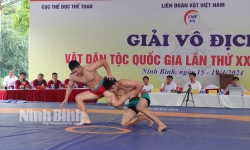 Khai mạc Giải vô địch vật dân tộc quốc gia lần thứ 28 tại Ninh Bình