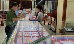 Bán vàng giả mạo nhãn hiệu, một doanh nghiệp tại Nghệ An bị phạt 85 triệu đồng