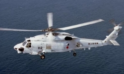 Hai trực thăng quân sự Nhật Bản rơi xuống biển