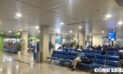 Hành khách di chuyển qua cảng hàng không quốc tế Tân Sơn Nhất giảm