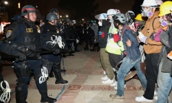 Cảnh sát mạnh tay trấn áp làn sóng biểu tình ủng hộ Palestine tại các trường đại học Mỹ