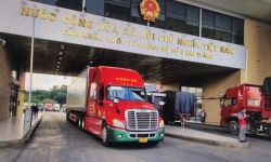 Lào Cai: Hàng ngày có 400 lượt xe vận chuyển hàng hóa qua cửa khẩu Kim Thành