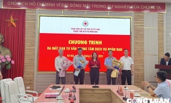 Hội Chữ thập đỏ Việt Nam ra mắt Ban Tư vấn Trung tâm Dịch vụ nhân đạo