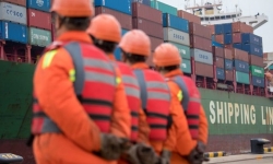 Xuất, nhập khẩu của Trung Quốc tăng trưởng trở lại, báo hiệu nhu cầu phục hồi