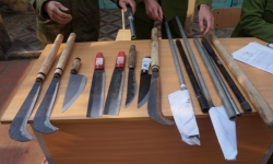 Bổ sung dao có tính sát thương cao vào nhóm “vũ khí thô sơ”