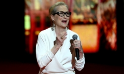 Meryl Streep khóc khi nhận giải Cành cọ vàng danh dự tại LHP Cannes 2024