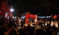 Công an TP Hà Nội khuyến cáo người dân không hiếu kỳ xem cháy nổ, tai nạn giao thông