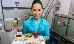 Vietnam Airlines đưa đặc sản mận hậu Sơn La lên các chuyến bay