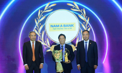 Vinh danh Nam A Bank tại diễn đàn cấp cao cố vấn tài chính Việt Nam 2024