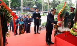Lạng Sơn: Thành kính dâng hương, hoa nhân kỷ niệm 91 năm ngày truyền thống Đảng bộ tỉnh