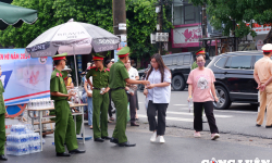 Thí sinh Thanh Hóa bước vào môn thi đầu tiên kỳ thi tốt nghiệp THPT năm 2024