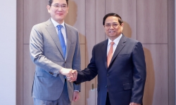 Thủ tướng mong muốn tương lai gần có người Việt tham gia ban lãnh đạo của Samsung Việt Nam