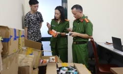 Nghệ An: Triệt phá 3 cơ sở, thu giữ hơn 10.000 sản phẩm thuốc lá điện tử