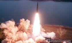 Triều Tiên tuyên bố thử nghiệm thành công tên lửa mang đầu đạn siêu lớn