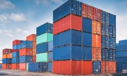 Giá cước vận chuyển container châu Á đi châu Âu tăng gần gấp đôi