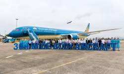 Vietnam Airlines đón “siêu máy bay thân rộng” Boeing 787-10