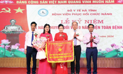 Lễ kỷ niệm 25 năm chuyển đổi và 10 năm kiện toàn Bệnh viện Phục hồi chức năng Hà Tĩnh