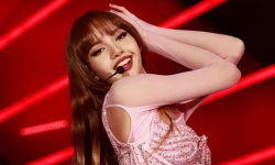 Lisa (Blackpink) bất ngờ công bố lưu diễn châu Á vào tháng 11