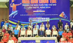 Sôi động Giải Cầu lông trẻ tranh Cúp báo Tuổi trẻ Thủ đô lần thứ XI năm 2024