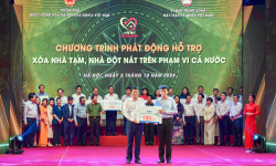 BIDV ủng hộ 100 tỷ đồng chung tay xóa nhà tạm, nhà dột nát