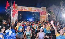 Vietnam Airlines tổ chức thành công giải chạy Run For Love 2024